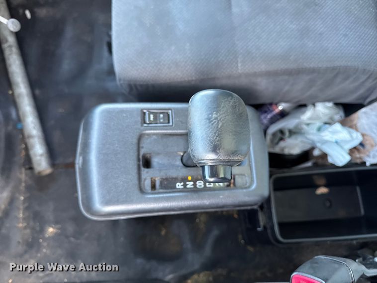 image for item YA2304 2013 Hino 338 box truck