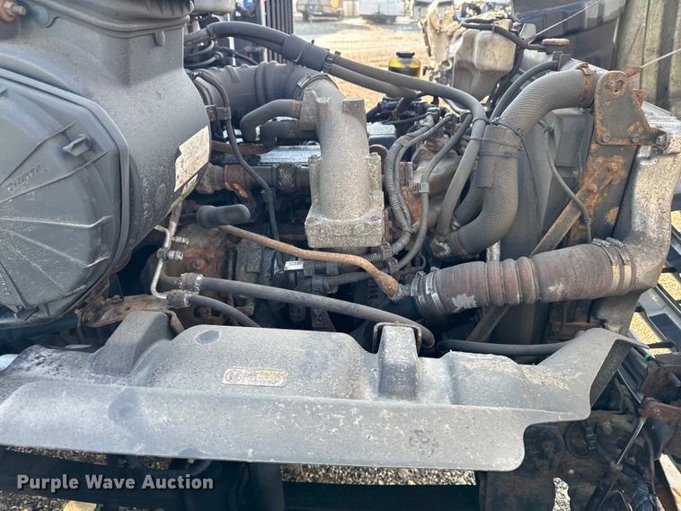 image for item YA2304 2013 Hino 338 box truck