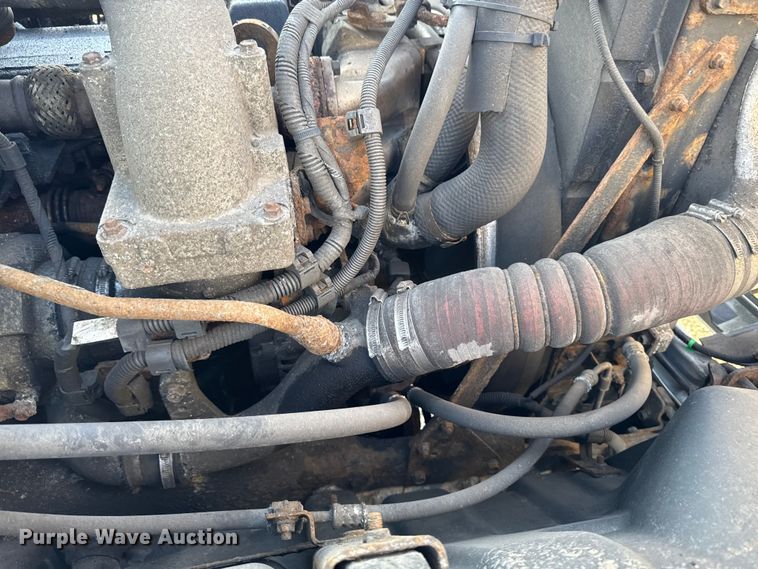 image for item YA2304 2013 Hino 338 box truck