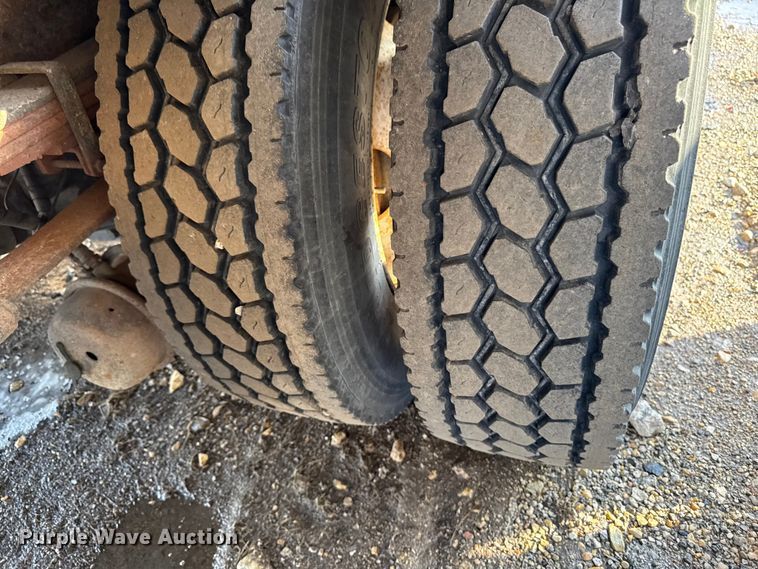 image for item YA2304 2013 Hino 338 box truck