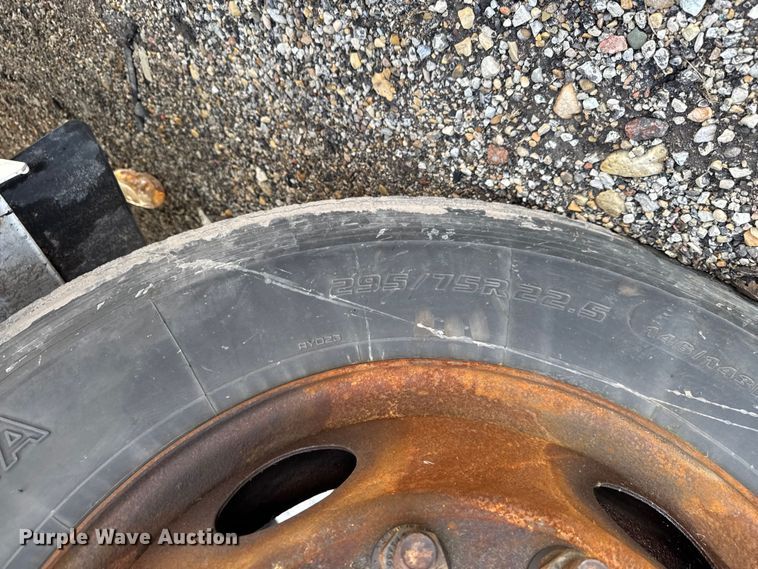 image for item YA2304 2013 Hino 338 box truck