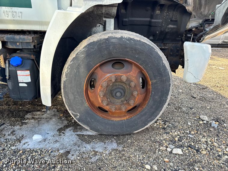 image for item YA2304 2013 Hino 338 box truck