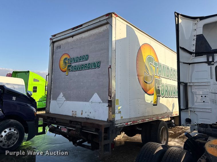 image for item YA2305 2013 Hino 338 box truck