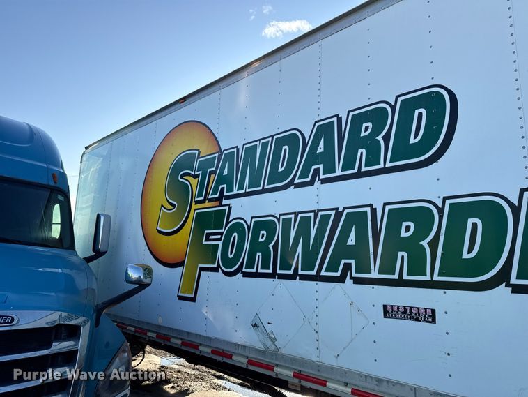 image for item YA2305 2013 Hino 338 box truck