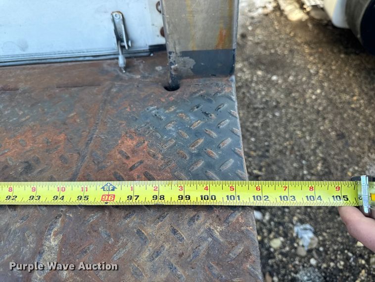 image for item YA2305 2013 Hino 338 box truck