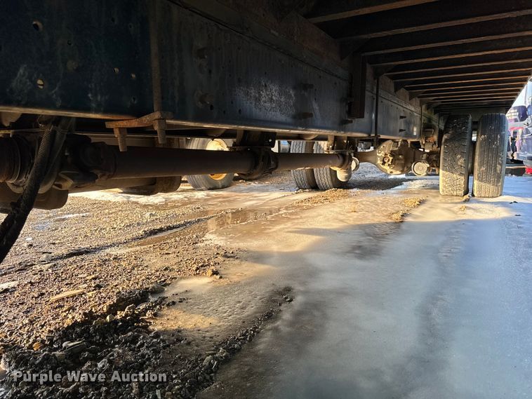 image for item YA2305 2013 Hino 338 box truck