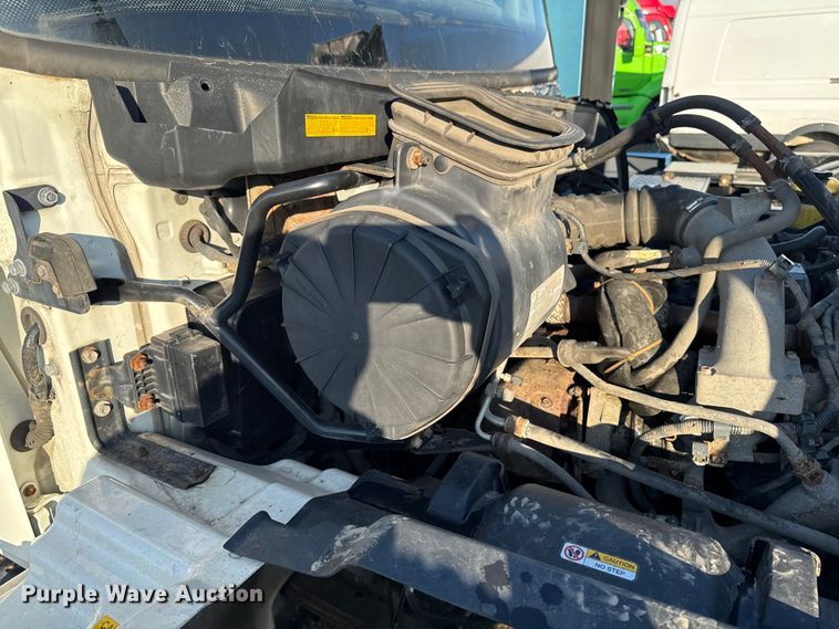 image for item YA2305 2013 Hino 338 box truck