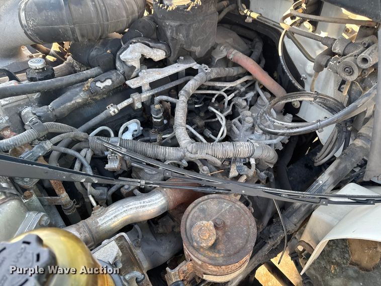 image for item YA2305 2013 Hino 338 box truck