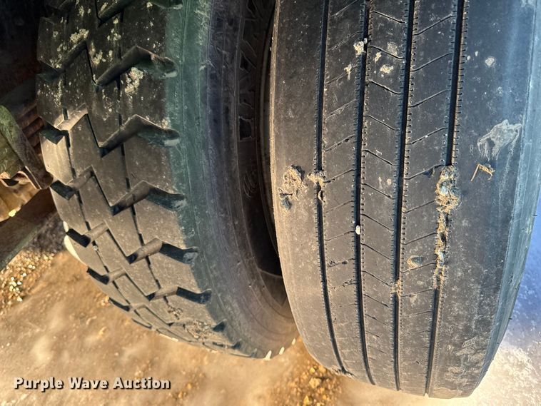 image for item YA2305 2013 Hino 338 box truck