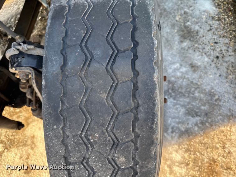 image for item YA2305 2013 Hino 338 box truck