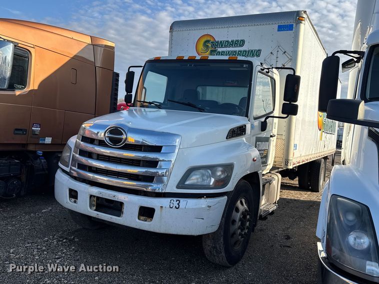 image for item YA2306 2014 Hino 338 box truck