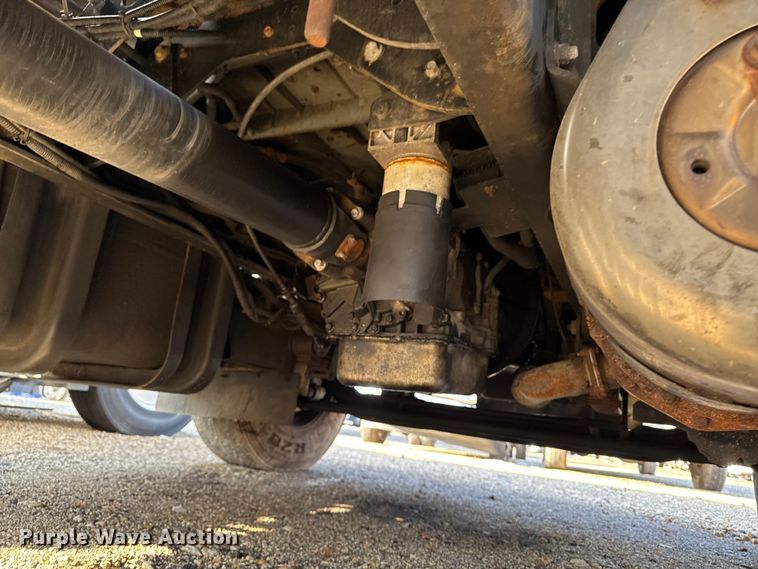 image for item YA2306 2014 Hino 338 box truck