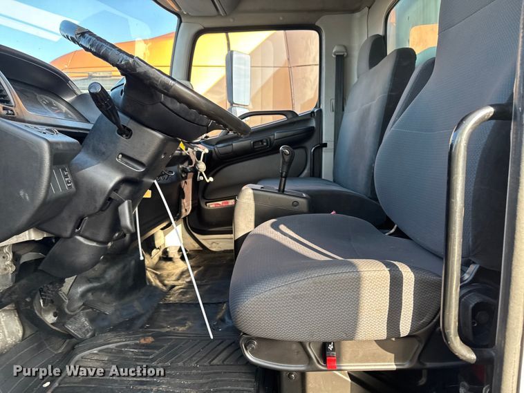 image for item YA2306 2014 Hino 338 box truck