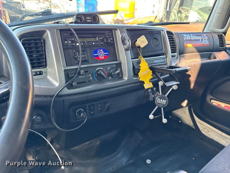 image for item YA2306 2014 Hino 338 box truck