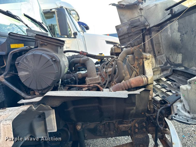 image for item YA2306 2014 Hino 338 box truck