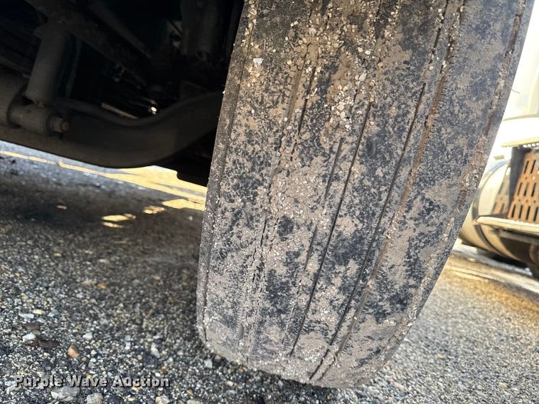 image for item YA2306 2014 Hino 338 box truck