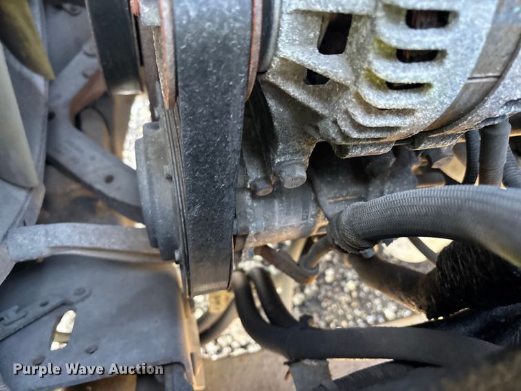 image for item YA2307 2013 Mack CXU613 semi truck