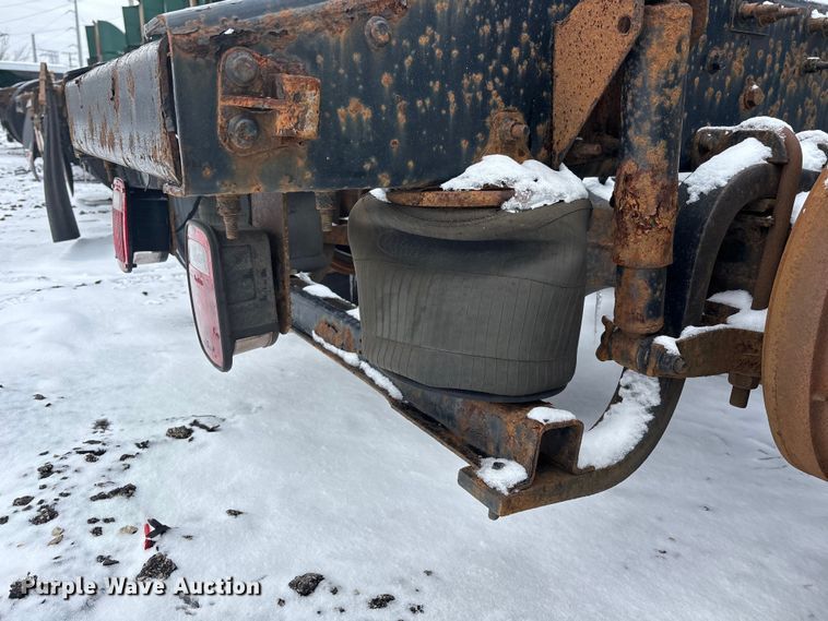 image for item YA2308 2013 Mack CXU613 semi truck