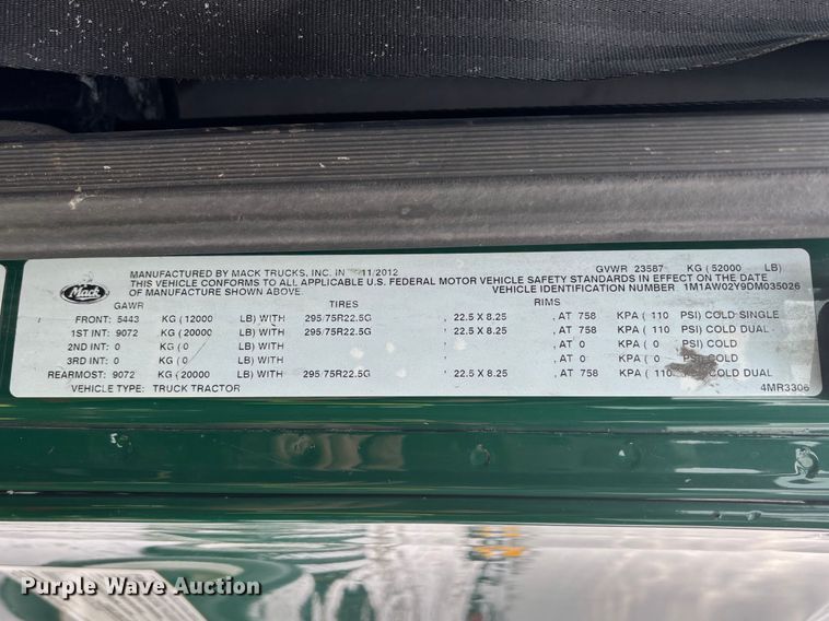 image for item YA2308 2013 Mack CXU613 semi truck