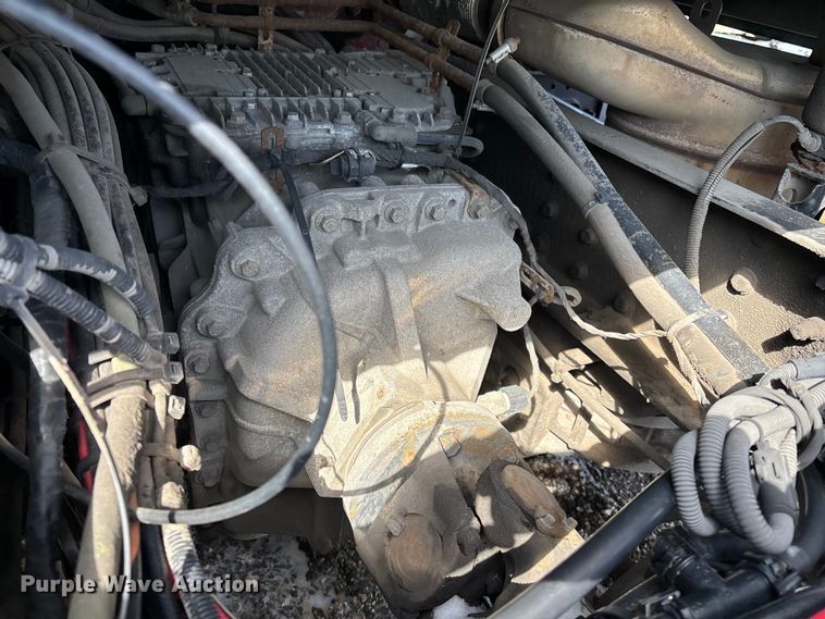 image for item YA2309 2013 Mack CXU613 semi truck