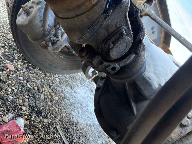 image for item YA2310 2016 Mack CXU613 semi truck