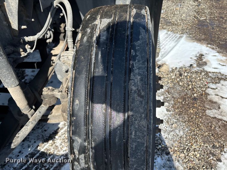 image for item YA2310 2016 Mack CXU613 semi truck