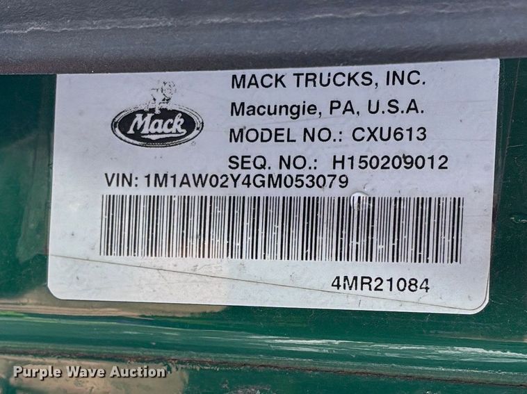 image for item YA2310 2016 Mack CXU613 semi truck