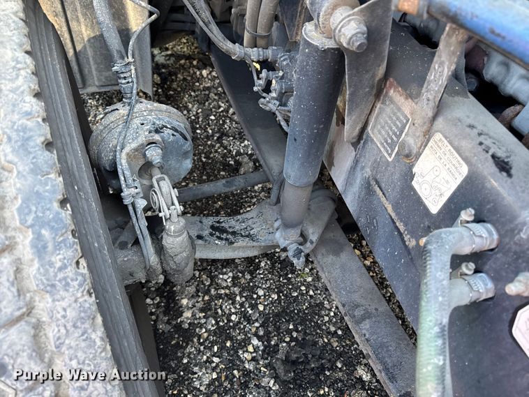 image for item YA2311 2016 Mack CXU613 semi truck