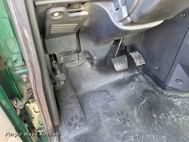 image for item YA2311 2016 Mack CXU613 semi truck