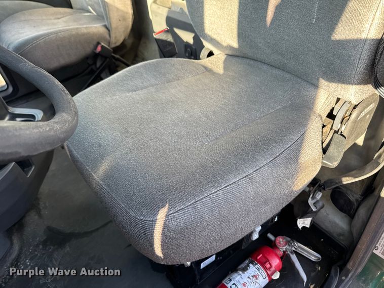 image for item YA2311 2016 Mack CXU613 semi truck