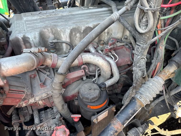 image for item YA2311 2016 Mack CXU613 semi truck