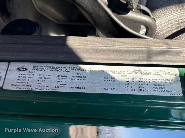 image for item YA2311 2016 Mack CXU613 semi truck