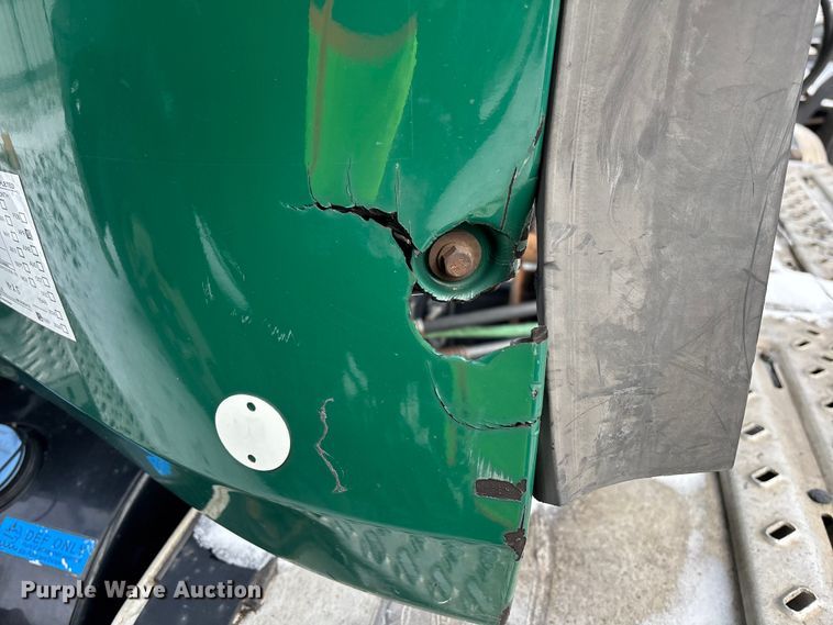 image for item YA2312 2016 Mack CXU613 semi truck