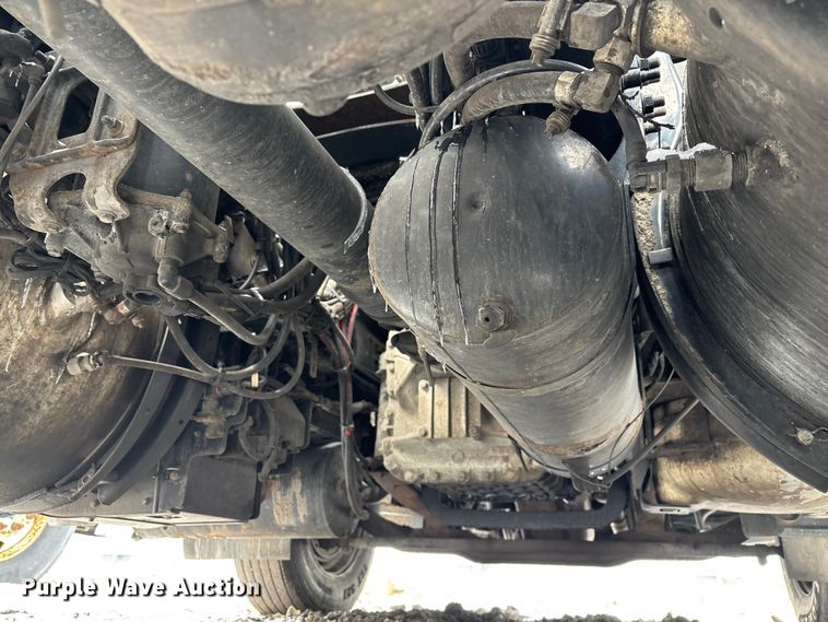 image for item YA2312 2016 Mack CXU613 semi truck