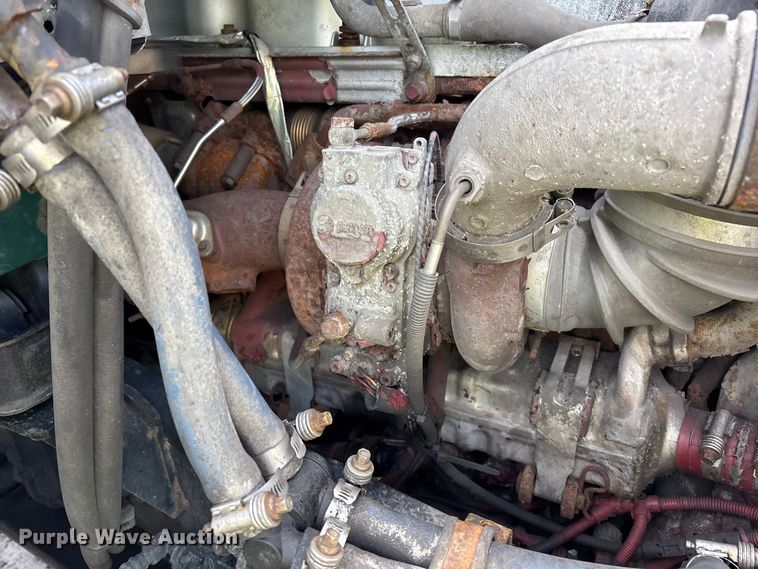 image for item YA2312 2016 Mack CXU613 semi truck