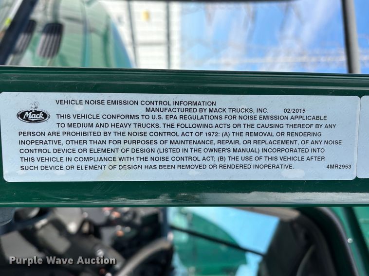 image for item YA2312 2016 Mack CXU613 semi truck