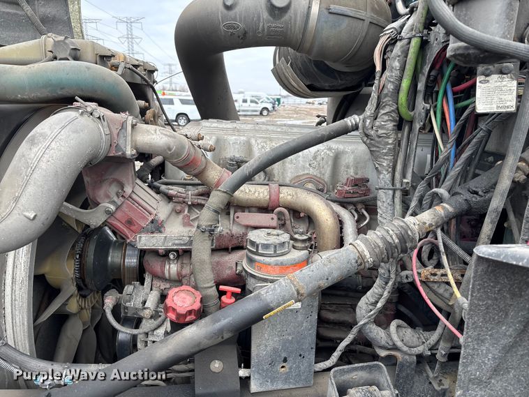 image for item YA2313 2016 Mack CXU613 semi truck