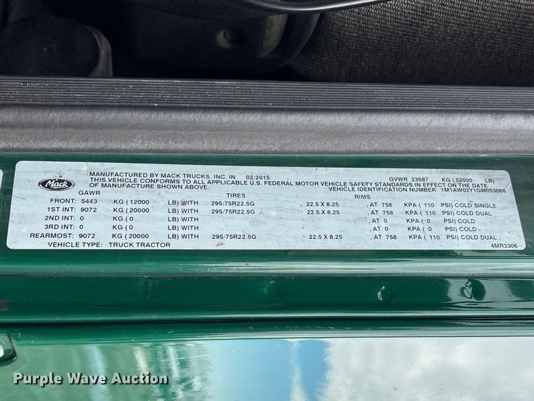 image for item YA2313 2016 Mack CXU613 semi truck