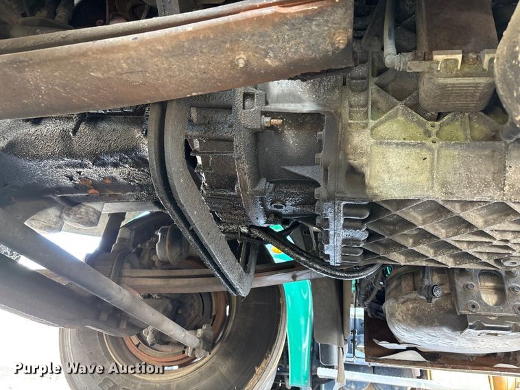 image for item YA2315 2016 Mack CXU613 semi truck