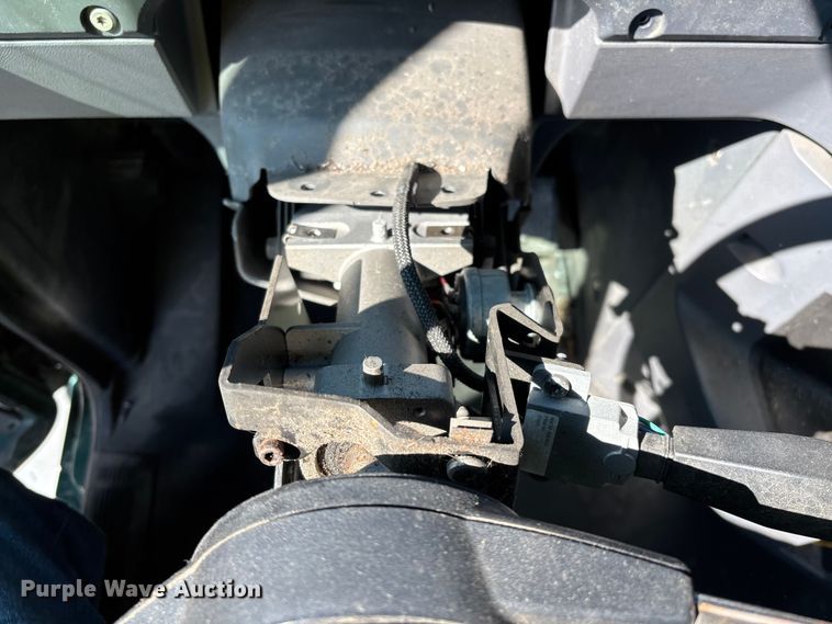 image for item YA2315 2016 Mack CXU613 semi truck