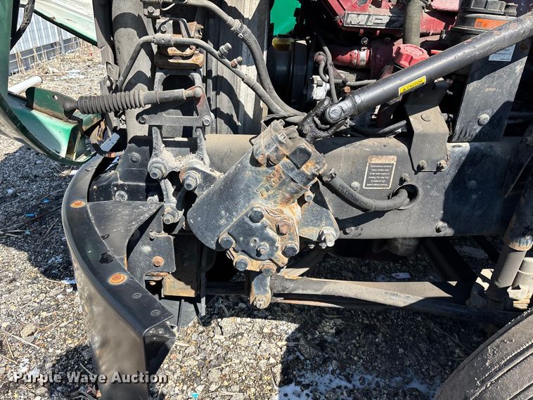 image for item YA2315 2016 Mack CXU613 semi truck