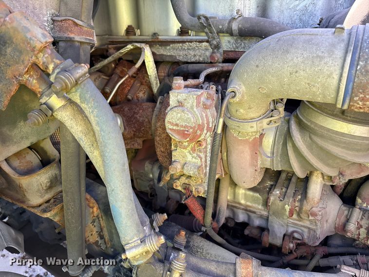 image for item YA2315 2016 Mack CXU613 semi truck