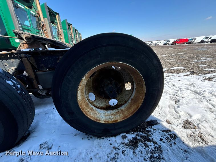 image for item YA2315 2016 Mack CXU613 semi truck