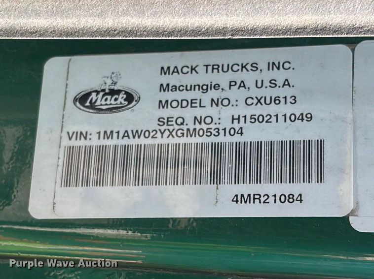 image for item YA2315 2016 Mack CXU613 semi truck