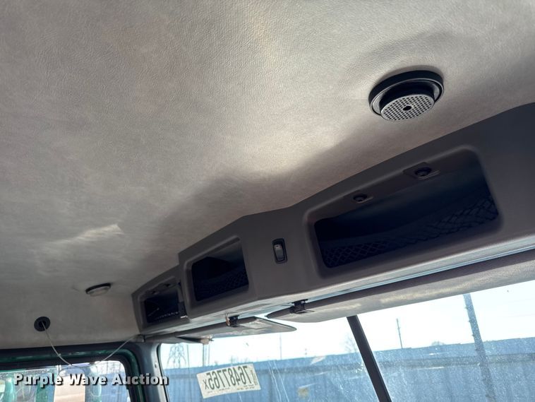 image for item YA2316 2016 Mack CXU613 semi truck