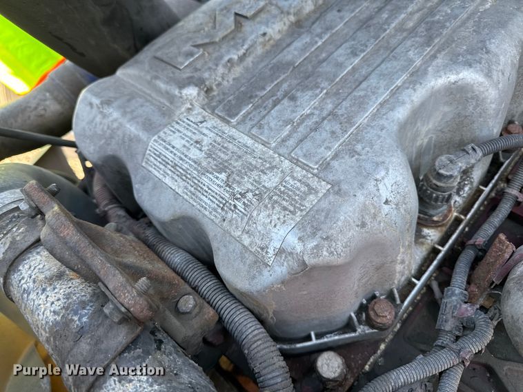 image for item YA2316 2016 Mack CXU613 semi truck