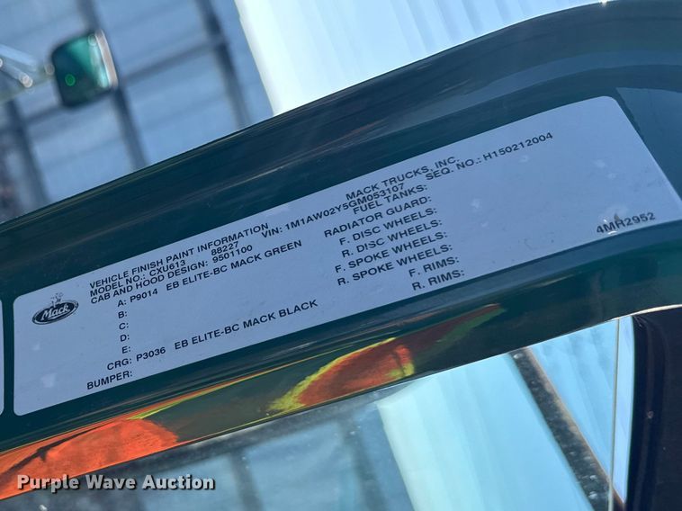 image for item YA2316 2016 Mack CXU613 semi truck