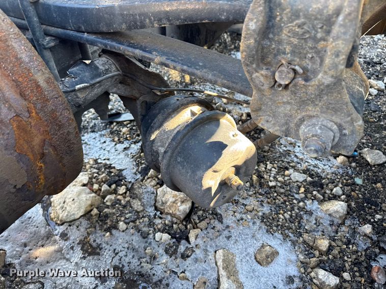 image for item YA2317 2016 Mack CXU613 semi truck