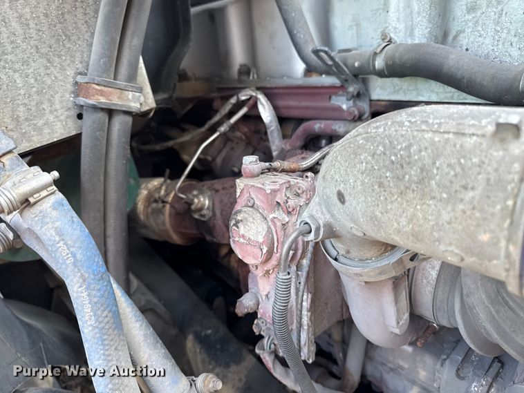 image for item YA2317 2016 Mack CXU613 semi truck