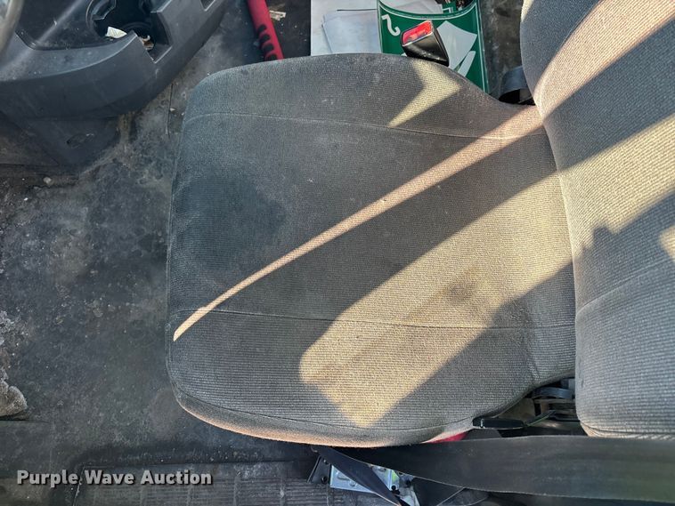 image for item YA2319 2016 Mack CXU613 semi truck